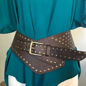 Brown studded women’s belt